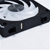 Вентилятор Lian Li UNI FAN CL WIRELESS 120 / 12CL1W1B BLACK / 120x124x28мм (PWM, ARGB, 2150 об/мин (Max.), 29,8dBa) / G99.12CL1W1B.R0