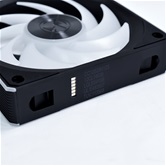 Комплект вентиляторов (3шт.) Lian Li UNI FAN CL WIRELESS 120 / 12CL1W3B BLACK / 120x124x28мм (PWM, ARGB, 2150 об/мин (Max.), 29,8dBa) / G99.12CL1W3B.R0